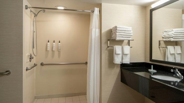 <b>Fairfield Inn & Suites Atlanta Airport Room</b>. Images powered by <a href="https://www.leonardoworldwide.com/" title="Leonardo Worldwide" target="_blank">Leonardo</a>.