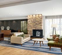 Fairfield Inn & Suites Bristol Lobby