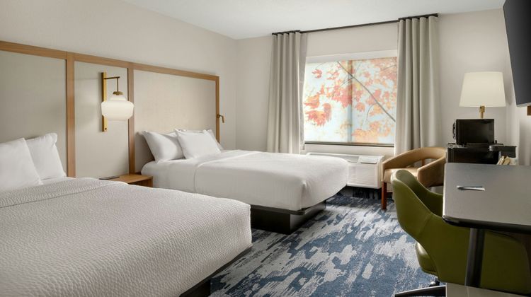 Fairfield Inn & Suites Bloomington Room