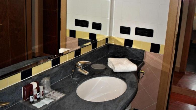 <b>La Rondinaia At Eurocongressi Hotel Room</b>. Images powered by <a href="https://www.leonardoworldwide.com/" title="Leonardo Worldwide" target="_blank">Leonardo</a>.