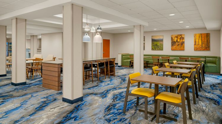 Fairfield Inn & Suites Bloomington Restaurant