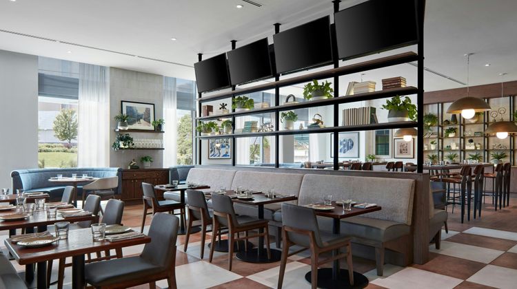 Delta Hotels by Marriott Toronto Restaurant