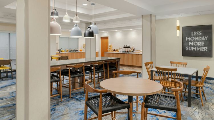 Fairfield Inn & Suites Bloomington Restaurant