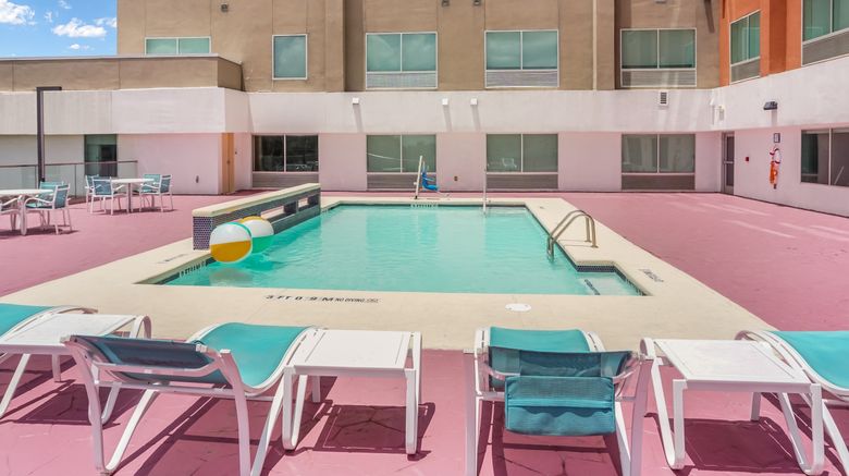 <b>Holiday Inn Express & Suites Westchase Pool</b>. Images powered by <a href="https://www.leonardoworldwide.com/" title="Leonardo Worldwide" target="_blank">Leonardo</a>.