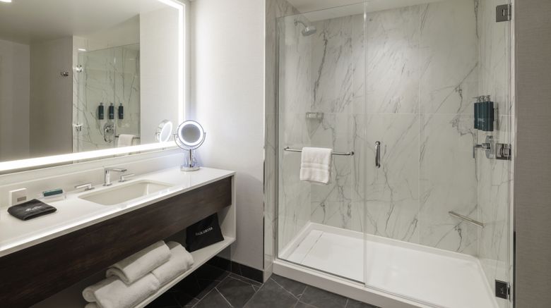<b>Hilton Arlington Rosslyn The Key Room</b>. Images powered by <a href="https://www.leonardoworldwide.com/" title="Leonardo Worldwide" target="_blank">Leonardo</a>.