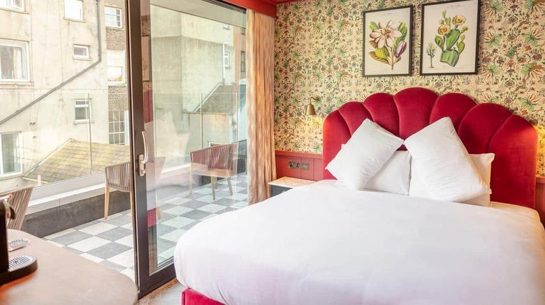 <b>The Dean Hotel Dublin Room</b>. Images powered by <a href="https://www.leonardoworldwide.com/" title="Leonardo Worldwide" target="_blank">Leonardo</a>.