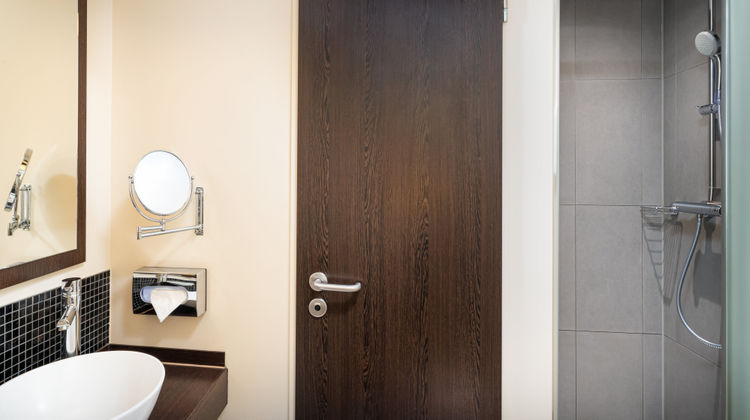 Leonardo Hotel Berlin Room