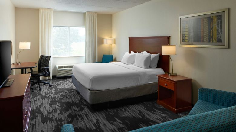 <b>Fairfield Inn & Suites Lumberton Suite</b>. Images powered by <a href="https://www.leonardoworldwide.com/" title="Leonardo Worldwide" target="_blank">Leonardo</a>.