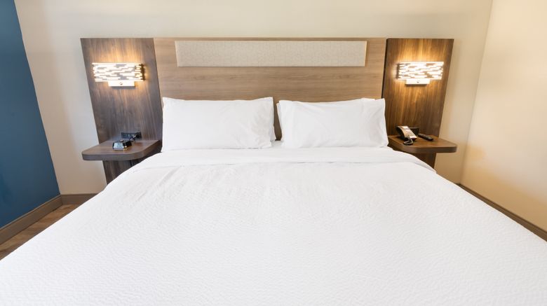 <b>Holiday Inn Express St Augustine Room</b>. Images powered by <a href="https://www.leonardoworldwide.com/" title="Leonardo Worldwide" target="_blank">Leonardo</a>.