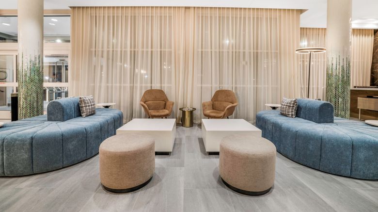 <b>Hilton Garden Inn Nashville Opryland Lobby</b>. Images powered by <a href="https://www.leonardoworldwide.com/" title="Leonardo Worldwide" target="_blank">Leonardo</a>.