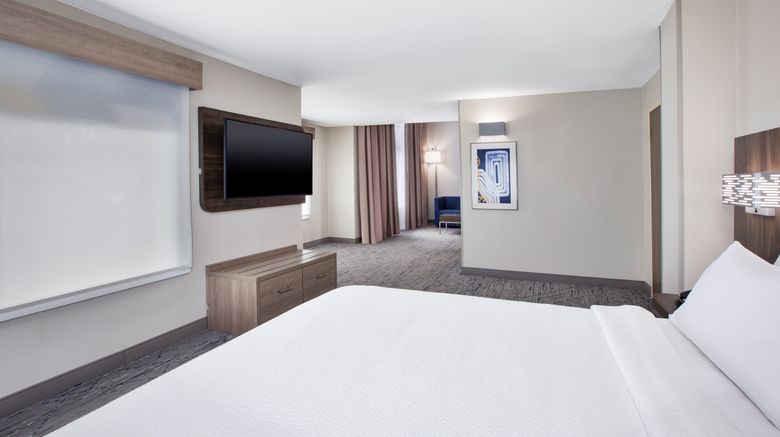 <b>Holiday Inn Express & Suites Room</b>. Images powered by <a href="https://www.leonardoworldwide.com/" title="Leonardo Worldwide" target="_blank">Leonardo</a>.