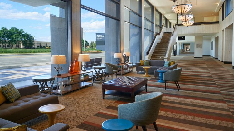 Delta Hotels Toronto Arpt & Conf Center Lobby