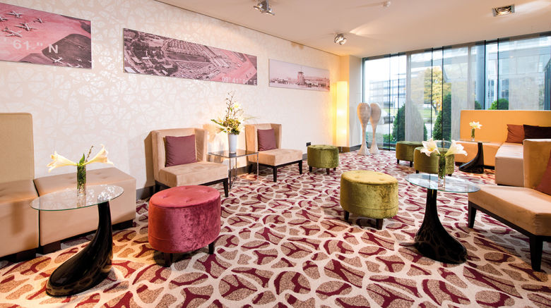 <b>Leonardo Hotel Hannover Airport Lobby</b>. Images powered by <a href="https://www.leonardoworldwide.com/" title="Leonardo Worldwide" target="_blank">Leonardo</a>.