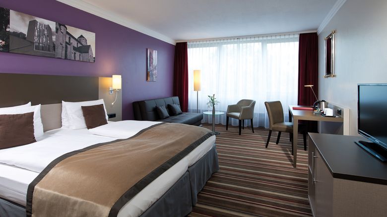 <b>Leonardo Moenchengladbach Room</b>. Images powered by <a href="https://www.leonardoworldwide.com/" title="Leonardo Worldwide" target="_blank">Leonardo</a>.