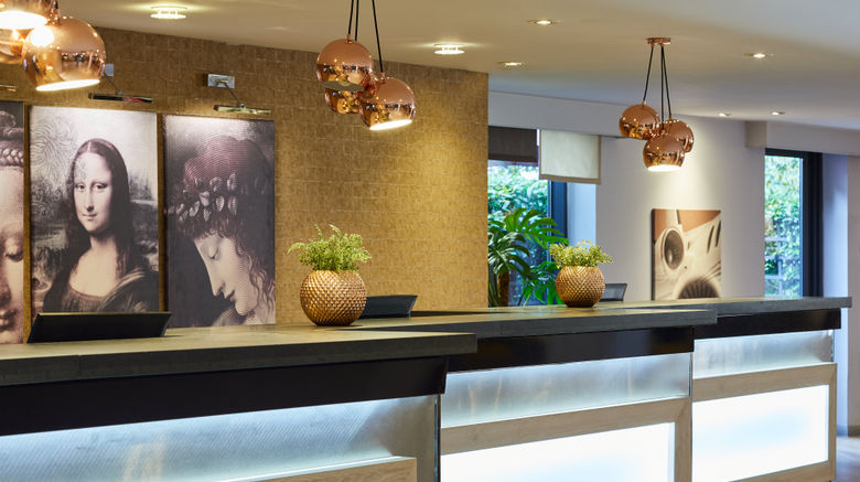 <b>Leonardo London Heathrow Airport Lobby</b>. Images powered by <a href="https://www.leonardoworldwide.com/" title="Leonardo Worldwide" target="_blank">Leonardo</a>.