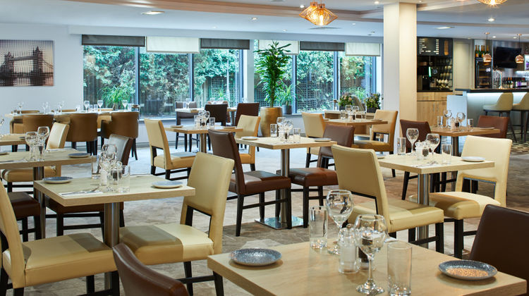 Leonardo London Heathrow Airport Restaurant