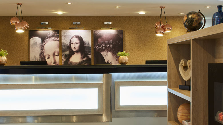 <b>Leonardo London Heathrow Airport Lobby</b>. Images powered by <a href="https://www.leonardoworldwide.com/" title="Leonardo Worldwide" target="_blank">Leonardo</a>.