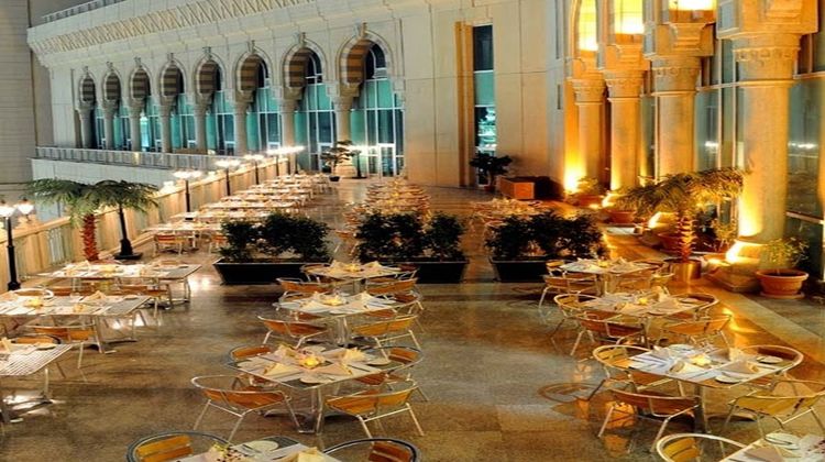 Al Marwa Rayhaan by Rotana Restaurant