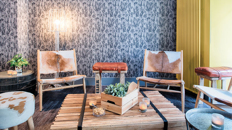 <b>Leonardo Boutique Hotel Duesseldorf Lobby</b>. Images powered by <a href="https://www.leonardoworldwide.com/" title="Leonardo Worldwide" target="_blank">Leonardo</a>.