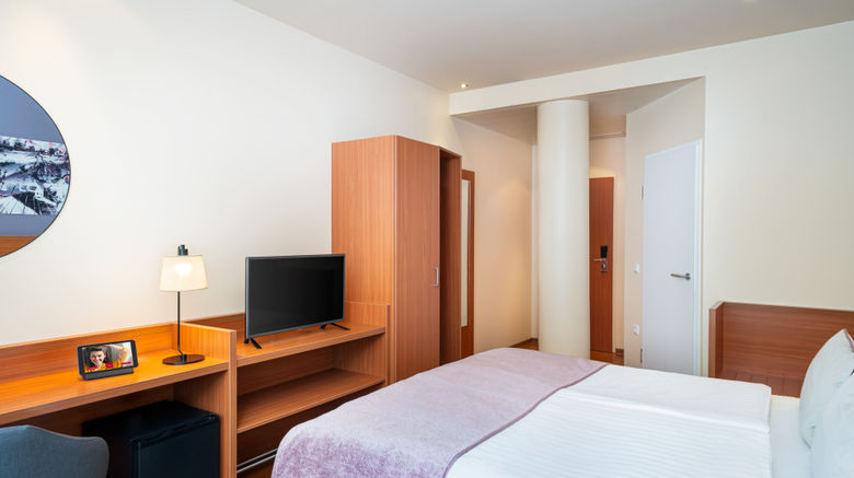 <b>Leonardo Hotel Salzburg City Center Room</b>. Images powered by <a href="https://www.leonardoworldwide.com/" title="Leonardo Worldwide" target="_blank">Leonardo</a>.