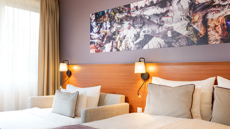 Leonardo Hotel Salzburg City Center Room