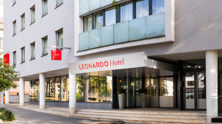 Leonardo Hotel Salzburg City Center Exterior
