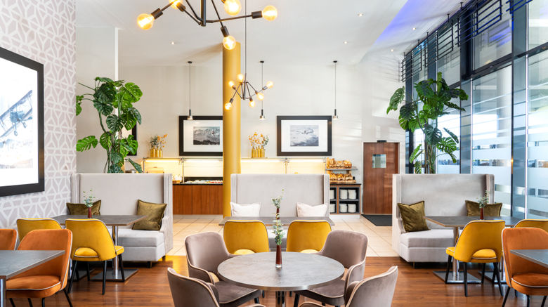 <b>Leonardo Hotel Salzburg Airport Restaurant</b>. Images powered by <a href="https://www.leonardoworldwide.com/" title="Leonardo Worldwide" target="_blank">Leonardo</a>.