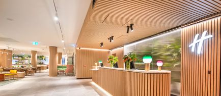 Holiday Inn Melbourne Bourke Street Mall Exterior