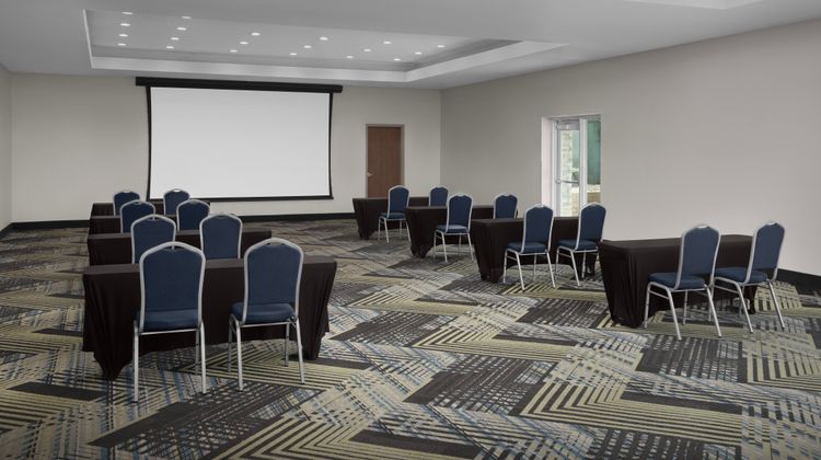 Holiday Inn Express/Suites Birmingham N Ballroom