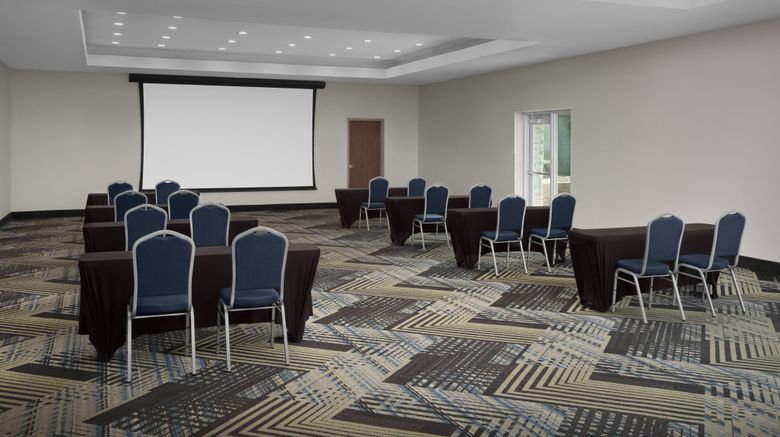 <b>Holiday Inn Express/Suites Birmingham N Ballroom</b>. Images powered by <a href="https://www.leonardoworldwide.com/" title="Leonardo Worldwide" target="_blank">Leonardo</a>.
