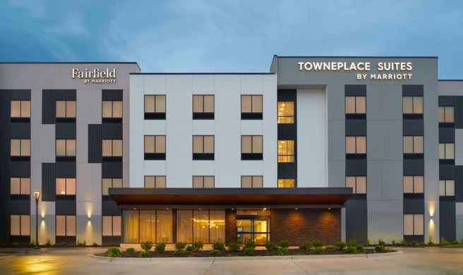 Fairfield Inn & Suites Columbus Exterior
