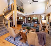 Engen Hus B&B Lobby