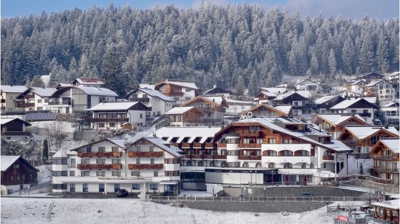 <b>Mountains St Peter Hotel Exterior</b>. Images powered by <a href="https://www.leonardoworldwide.com/" title="Leonardo Worldwide" target="_blank">Leonardo</a>.