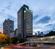 Holiday Inn Express Guiyang Downtown Exterior