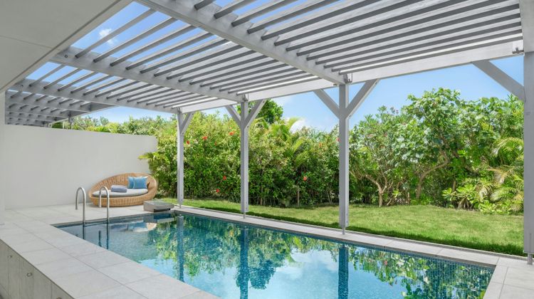 IRAPH SUI, a Luxury Collection Hotel Pool