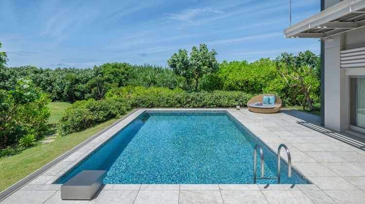 IRAPH SUI, a Luxury Collection Hotel Pool