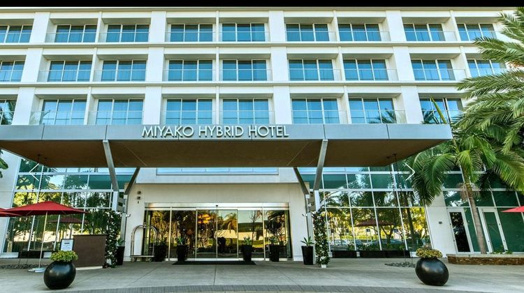 Miyako Hybrid Hotel Torrance Exterior