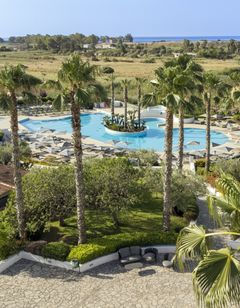 Mangias Costanza Resort