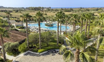 Mangias Costanza Resort