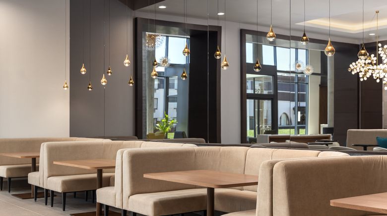 <b>Staybridge Suites Airport St Laurent Restaurant</b>. Images powered by <a href="https://www.leonardoworldwide.com/" title="Leonardo Worldwide" target="_blank">Leonardo</a>.