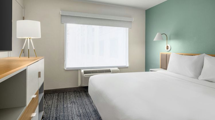 TownePlace Suites Charlotte LoSo Airport Suite