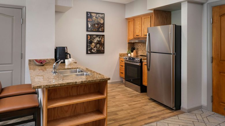 <b>Sheraton Mountain Vista Villas, Avon Room</b>. Images powered by <a href="https://www.leonardoworldwide.com/" title="Leonardo Worldwide" target="_blank">Leonardo</a>.
