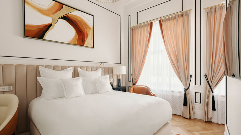 <b>The Burman Hotel Room</b>. Images powered by <a href="https://www.leonardoworldwide.com/" title="Leonardo Worldwide" target="_blank">Leonardo</a>.