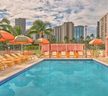 The Ambassador Hotel of Waikiki Exterior