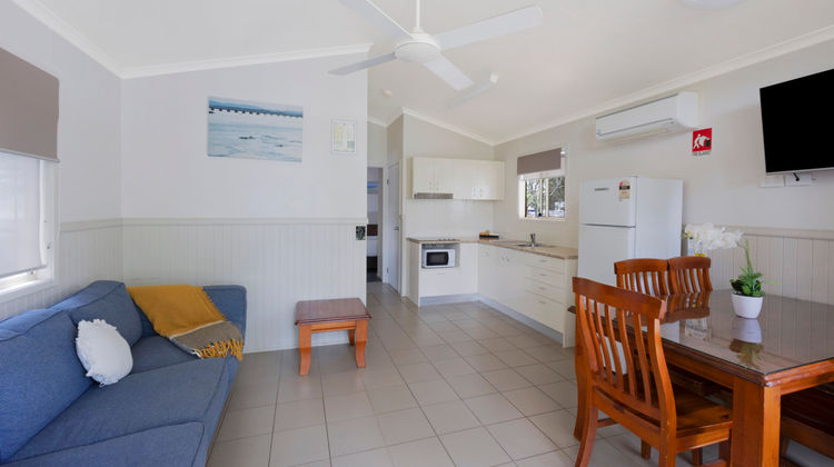 Tuncurry Motor Lodge Room