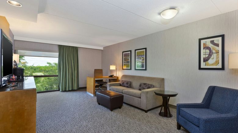 <b>Hotel Auburn Hills Room</b>. Images powered by <a href="https://www.leonardoworldwide.com/" title="Leonardo Worldwide" target="_blank">Leonardo</a>.