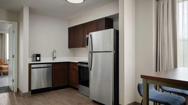 <b>Residence Inn Atlanta Midtown/Peachtree Room</b>. Images powered by <a href="https://www.leonardoworldwide.com/" title="Leonardo Worldwide" target="_blank">Leonardo</a>.
