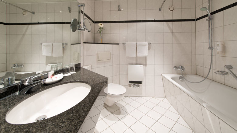 <b>Leonardo Hotel Koln Bonn Airport Room</b>. Images powered by <a href="https://www.leonardoworldwide.com/" title="Leonardo Worldwide" target="_blank">Leonardo</a>.