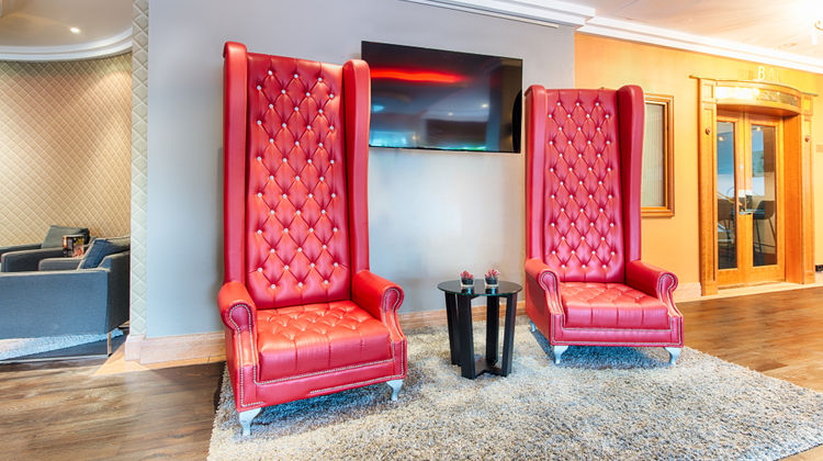 Leonardo Hotel Heidelberg Lobby