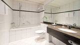 Leonardo Hotel Koln Bonn Airport Room